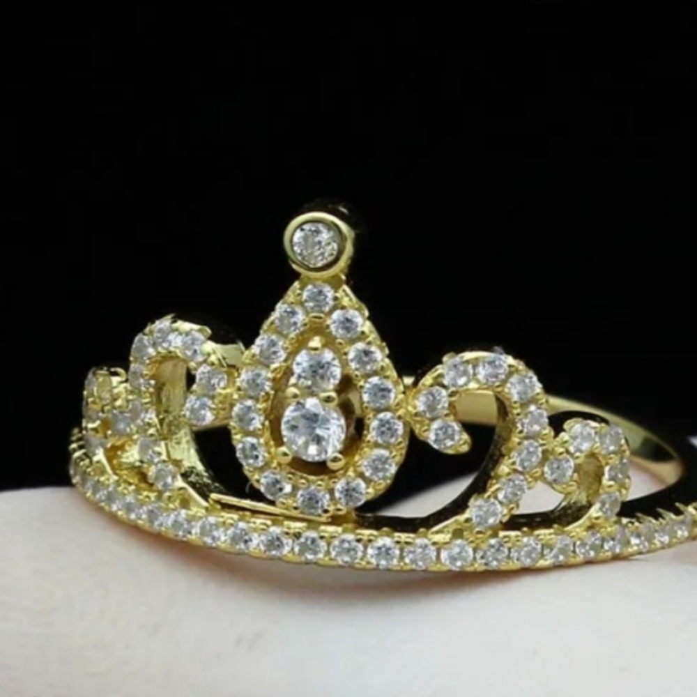 Tiara Ring